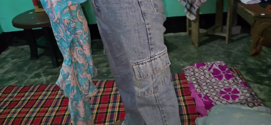 SafeRosebush8: Seks sama gadis desa kami yang paling cantik