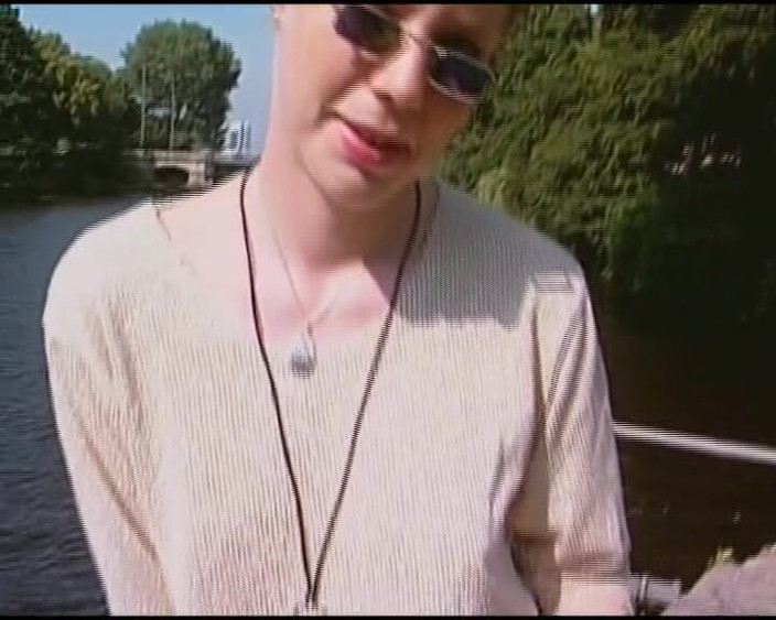 Deutsche XXX Filme: 자지 빠는 기술을 보여주는 독일의 아마추어 21살