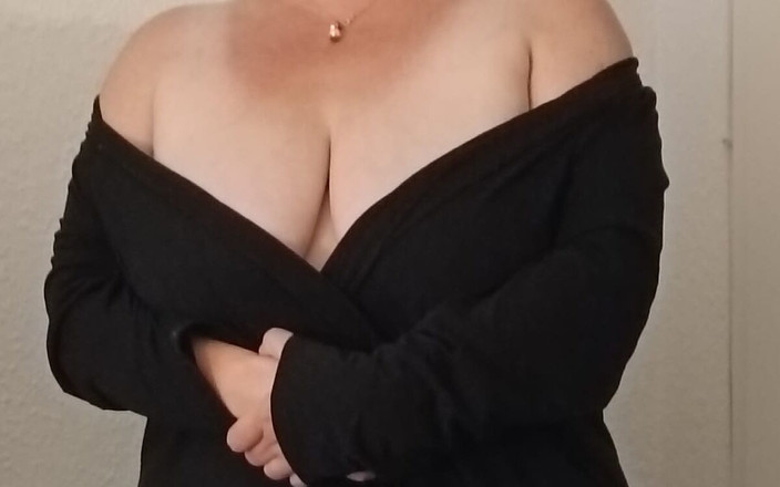 Lotus Media: 샤워 중 발정난 게임