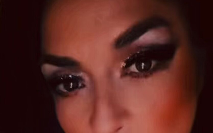 Mia 69: Mia ve All Natural