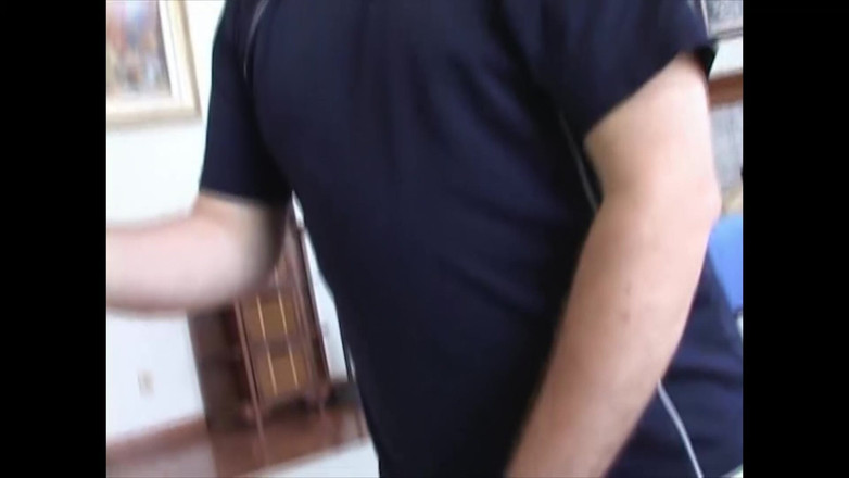 EroticPlanet XXX: 非常漂亮的西班牙女孩性欲旺盛，想要口交和做爱。