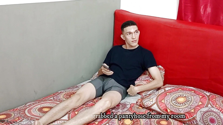 Franck: Показать моей мачехе, что я очень возбужденная, и она позволяет мне трахнуть ее сочную киску - порно на испанском