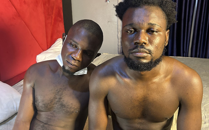 Masknaija: 내 의붓아들과 함께하는 짧은 홀리데이