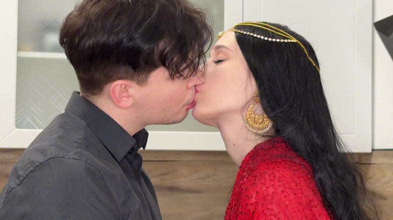 HannahKim: Rough Sex with Indian Woman