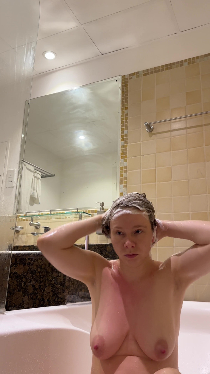 SweetLucy96: Dovolíš mi tě naštvat?