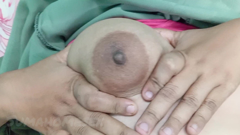 Sumahomesex: Suri rumah seksi muslim bertudung berkongkek dengan hamba