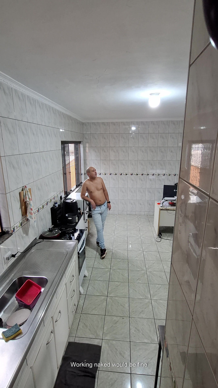 Gabi SweetCouplesStories: La cameriera si toglie i vestiti e accetta un facciale