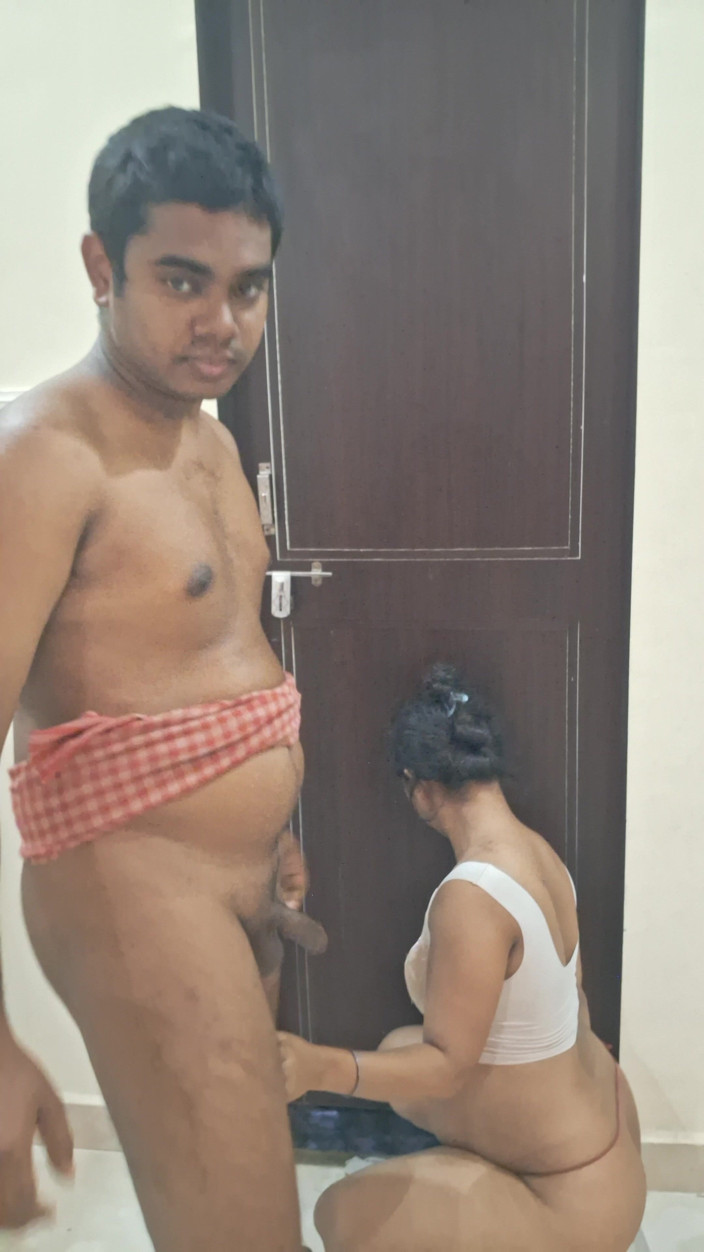 Sweetsex2001: Part-1Bengali Bhabhi with Bihari Jiju Handjob