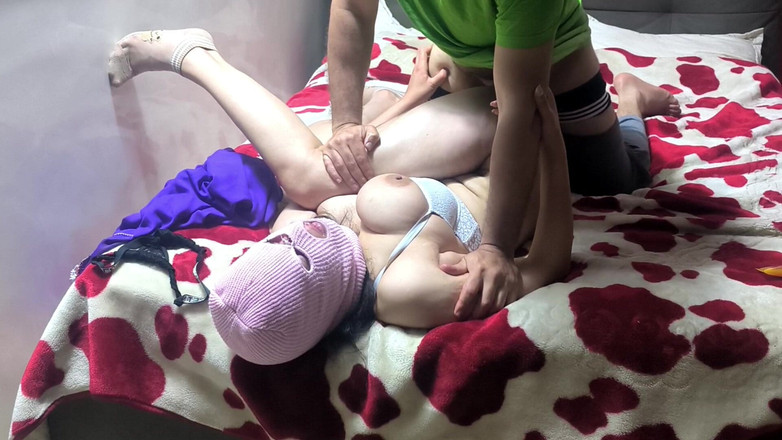 Cuckold Arabic: Часть 2 египетская жена куколда и горячий большой черный член