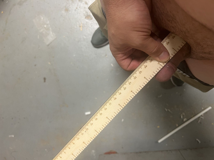 Dick Pants: छोटा लंड बड़े लंड से वीर्य निकालना शुरू करता है