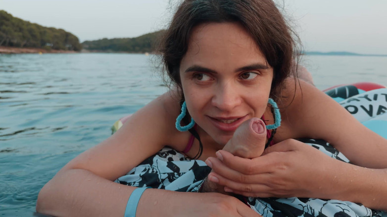 Ammy1Yammy: I Sucked Stepbro On The Paradise Floatie