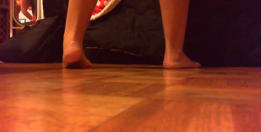 Nicoletta Embassi: Konstig shemaledocka med stor penis och stor vagina att fylla...