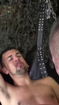 BREEDMERAW - Josh Stone sväljer stor kuk innan rå jävla