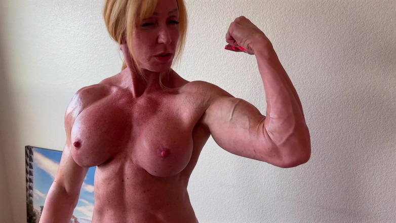 FitwifeJewels: Van het peloton klaarkomen en naakt voor je buigen