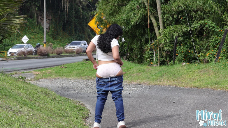 Mirai: Jeans Saya Jatuh Di Depan Umum