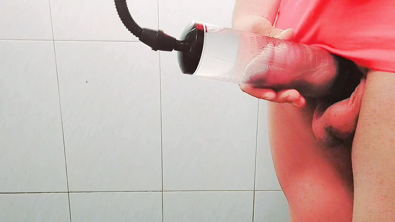 Kitty_Cross: 可爱的娘娘腔在柔和的晨光下穿着大腿