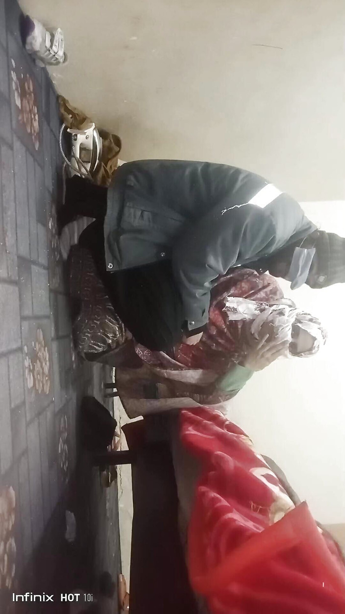 SHAKRATASNEEM: Dasi sobia Raniホットチョコレートおっぱいキス滑り