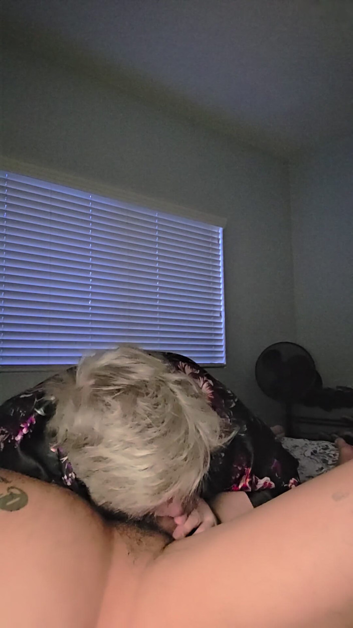 Sensual Sammie: 8 Minutes of Fucking