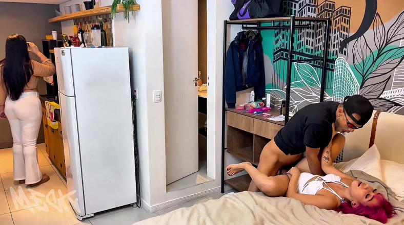 Meck: Piccola visita della birichina Tiffany Carioca, la ragazza birichina ama...