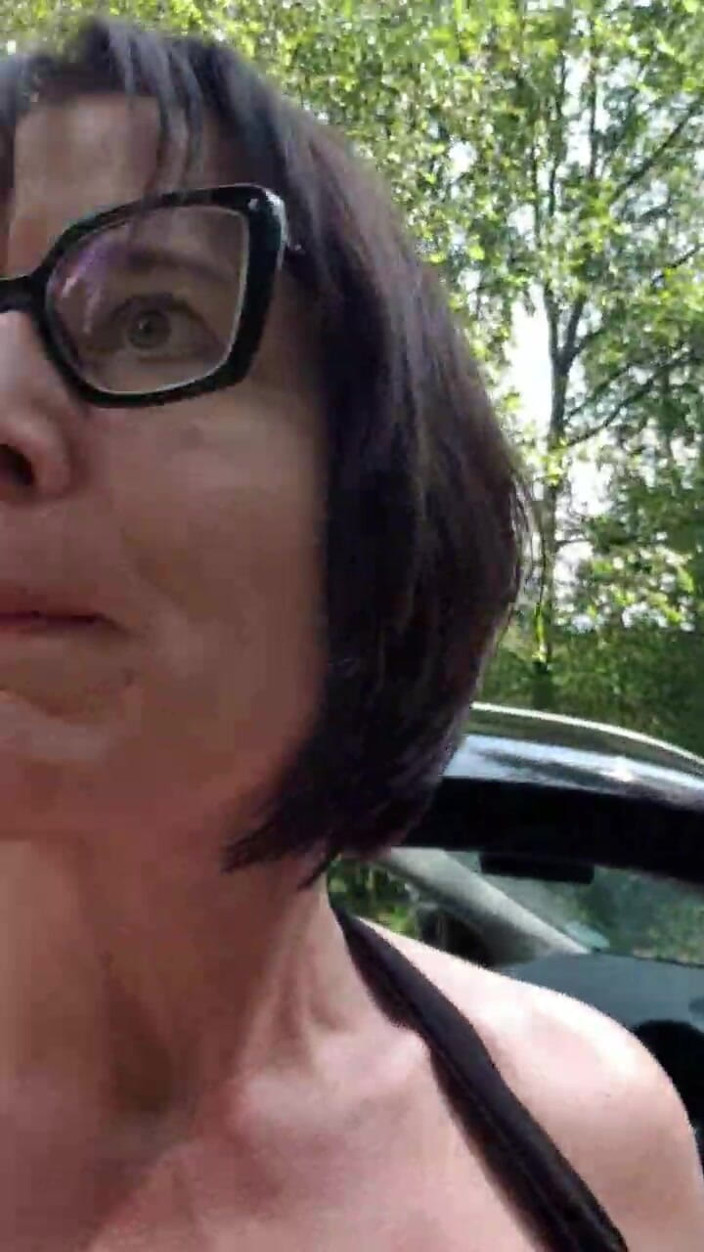 JulieEroticDress: Nude Run on the Side of the Road with Squirt