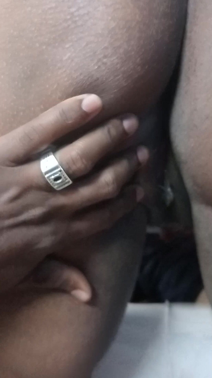 Priya aunty: Chubby Aunty Hot Back