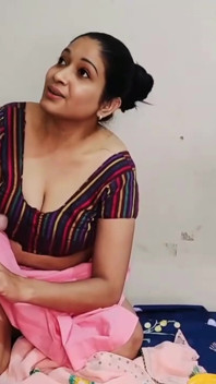 Hot Bhabhi Cheat Husband for Her Devar Big Dick Ride Porn in Hindi