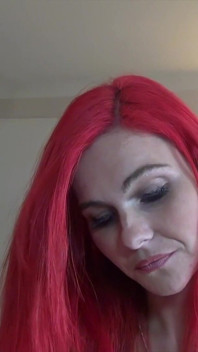 A Visit From Redhead Roxi Keogh Who Gives an Excellent Handjob