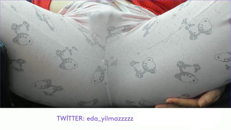 turk_milf_porno: 자지를 빨아