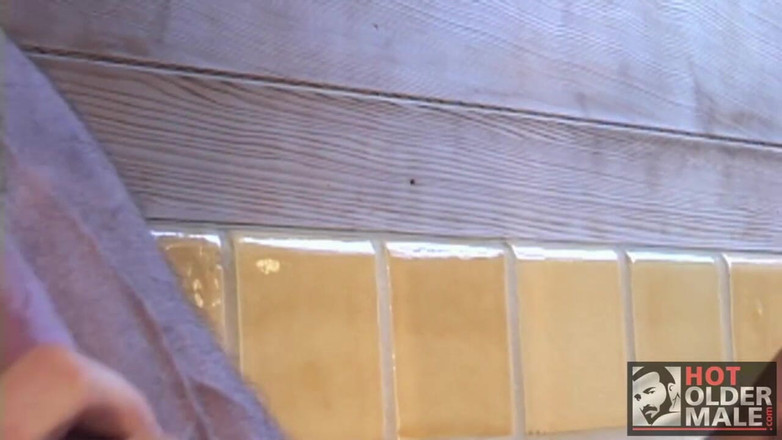 Pantheon men: Ursul Oasis Dan și Rob