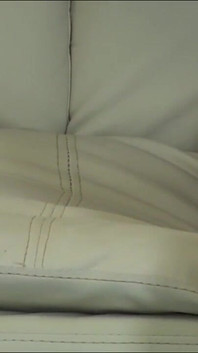 Tonton Sofia Cucci melancap secara langsung di web