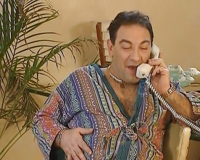 Porno kino: Eine sexy deutsche blondine wird von einem dicken schwanz und...