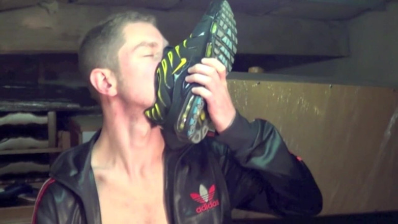 Crunch Boy: Lilou fucked by the XXL cock of his straight friend