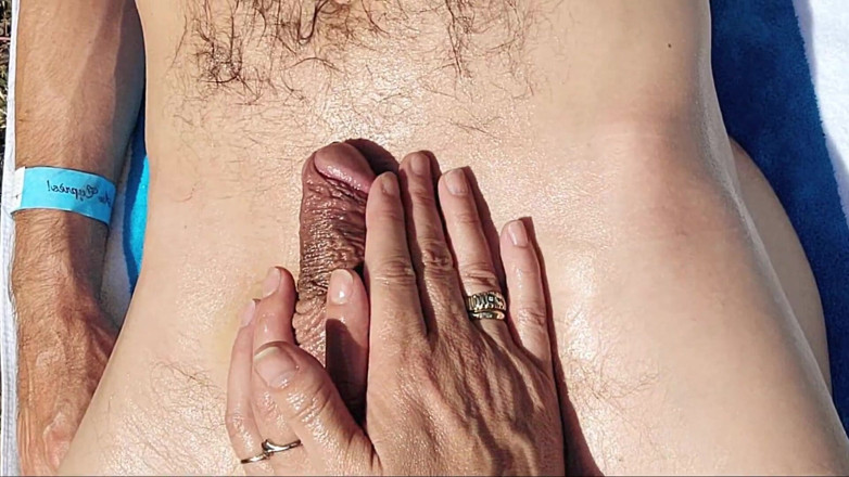 JadeandDamon: La Plage - Tu Veux Bien Me Huiler