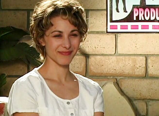 Young Sinner: Büyük yarak için aç yaramaz bir kıza edepsiz teklif