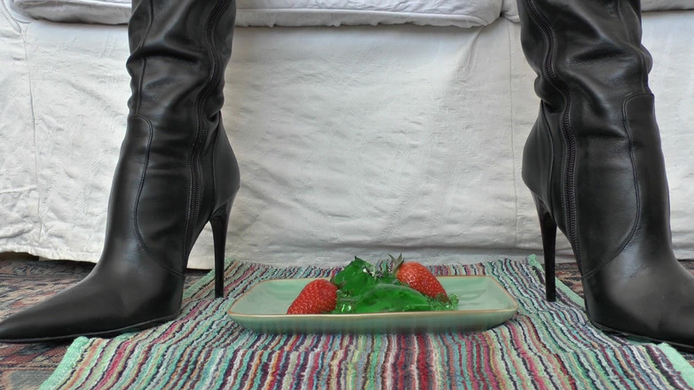 Lady Victoria Valente: 부츠 밑창에서 흡연 여주인과 녹색 디저트, POV 클립, 레이디 빅토리아 발렌테 (독일어)