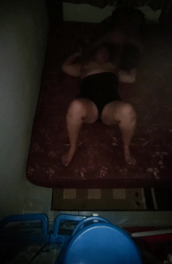 my_wife_chubby: (バイラル)妻は隣人に仕える。