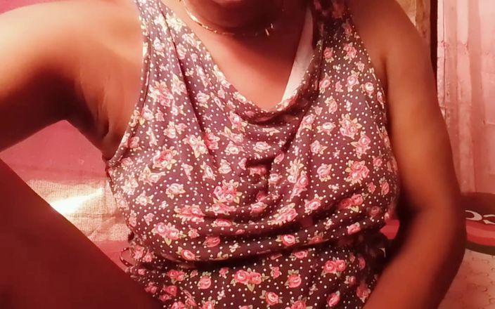 Super sexy ebony cuties: Humping moją poduszkę orgazm pocieranie mojej owłosionej cipki