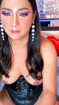 Hot Asian Trans Girl Cum Show