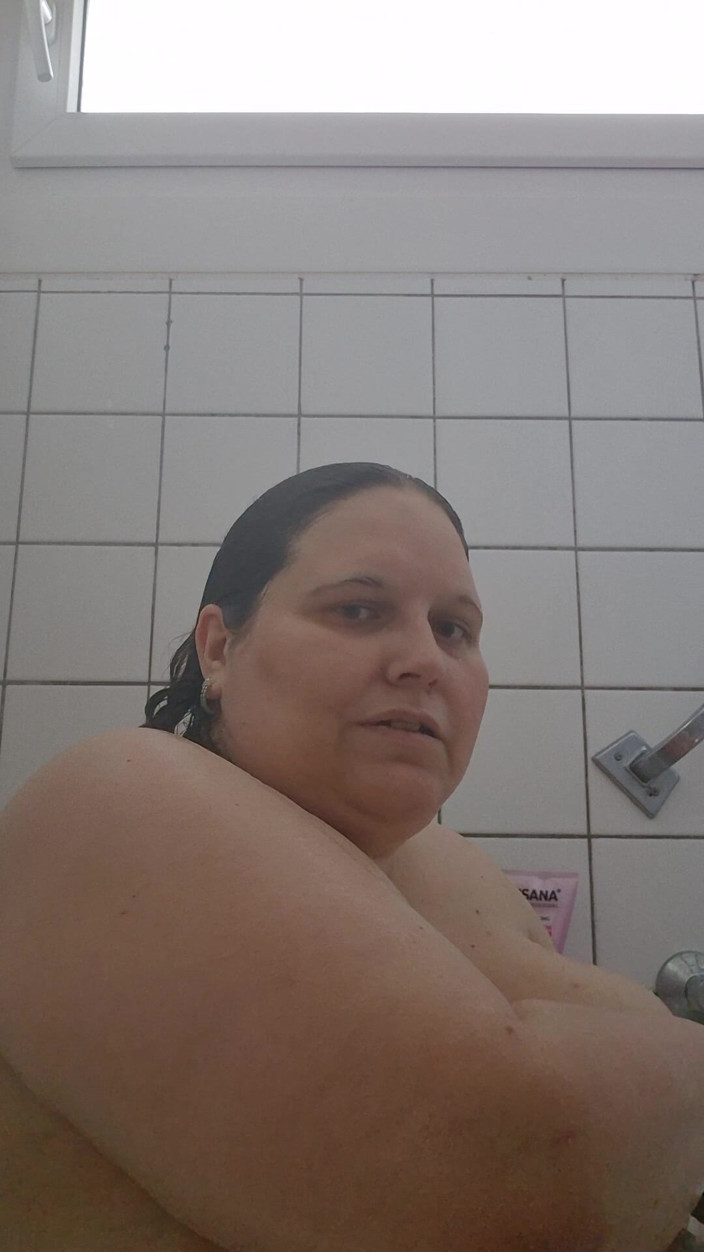 Mellegirl: Vado a Nuotare