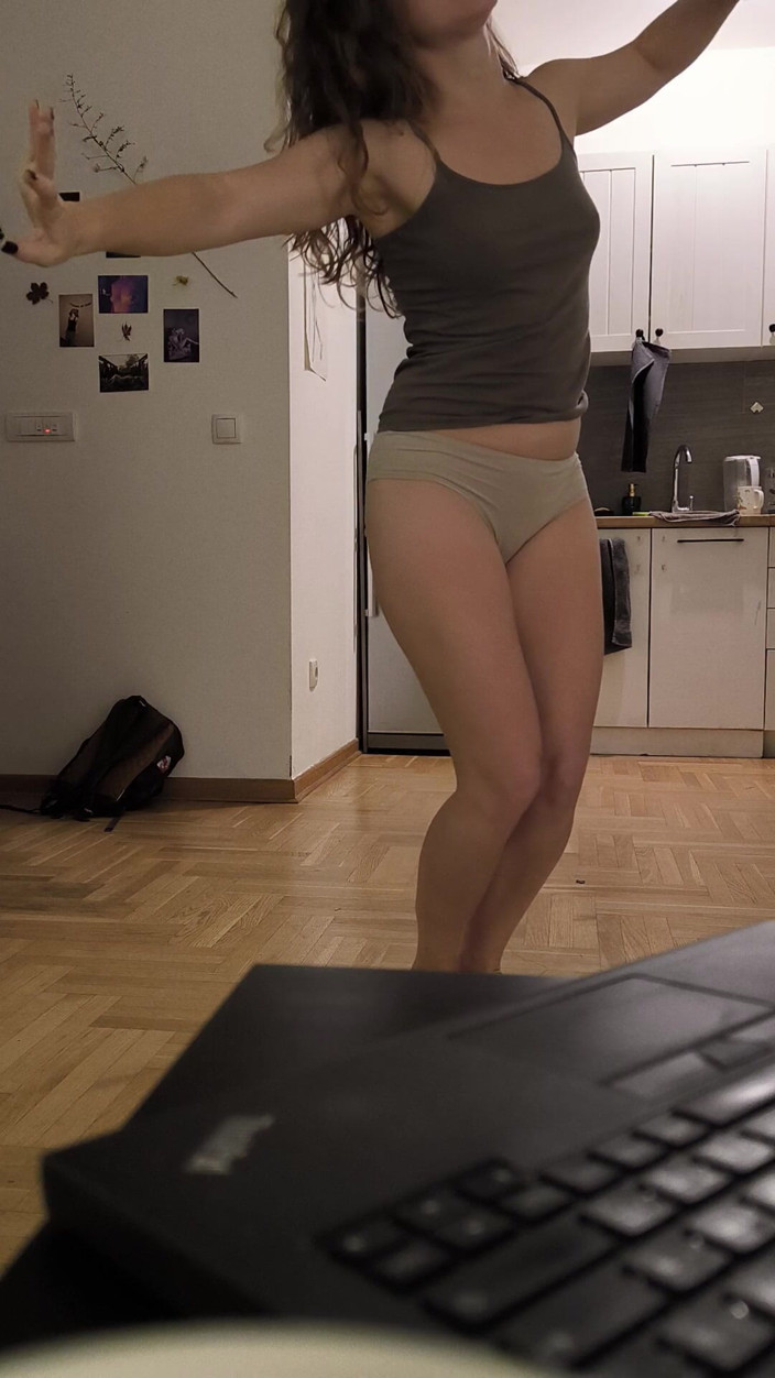 FenekManul: Home Princess Is Alone. She Dances