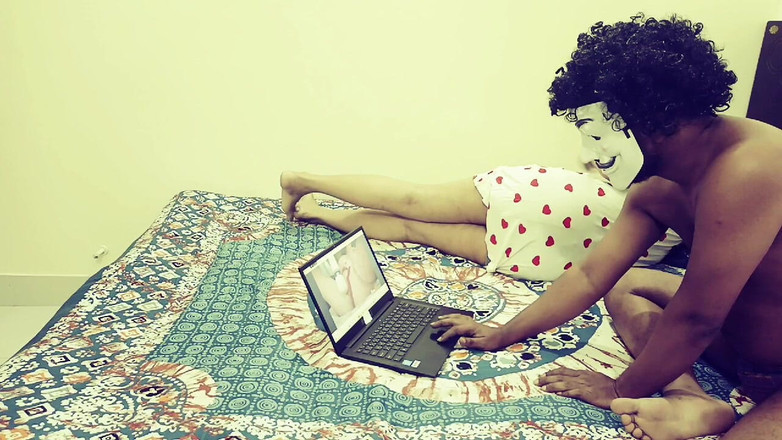 Coupleworld0002: Stiefzus Deelt Bed Met Indische Oudere Broer Alleen Thuis.