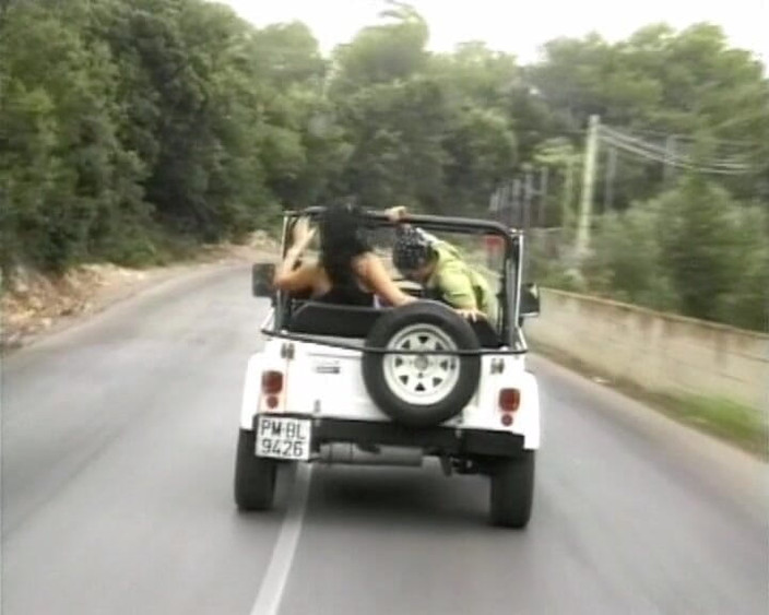 German Homemade: 자지 배고픈 독일 히치하이커는 차에서 빠는 후 이중 삽입