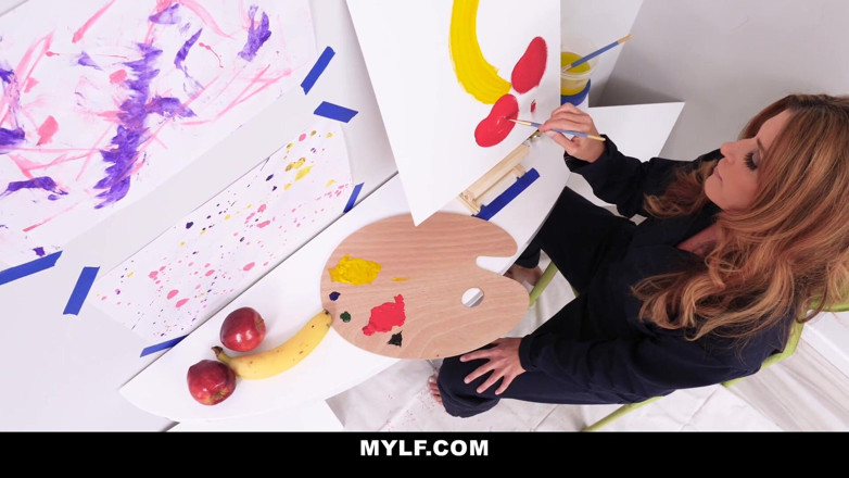 Mylf Official: India Summer çıplak model mylf ile sikişiyor