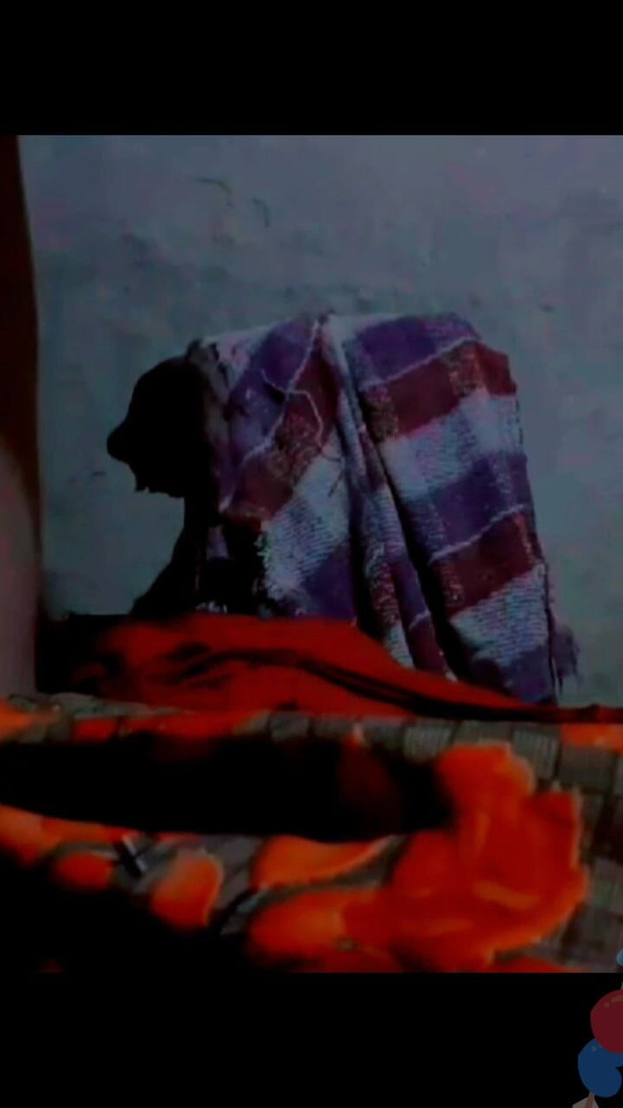 TricolorMusic3: Hot Sexy Beautiful Girl Shows Very Hot Pussy