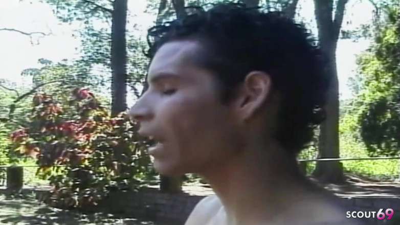 Shemale TS Collection: Blond mager Ladyboy knullad analt utomhus på första dejten