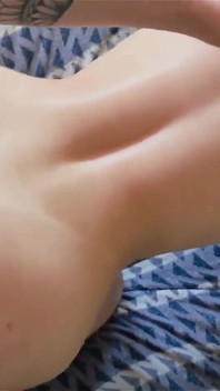 Amateur Real - Eating the Blonde on the Couch