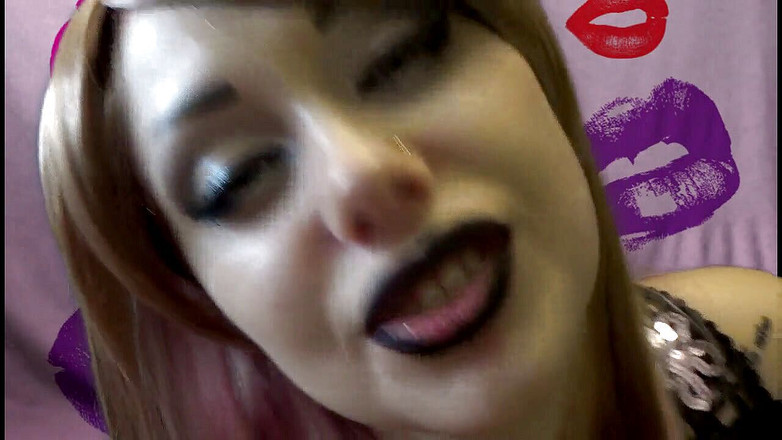 Goddess Misha Goldy: Fransız öpücüğü verirken boşal benimle