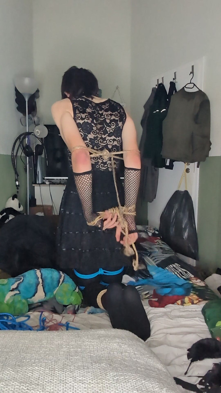 AJ_the_catgirl: Littel Rope Expirement in Dress