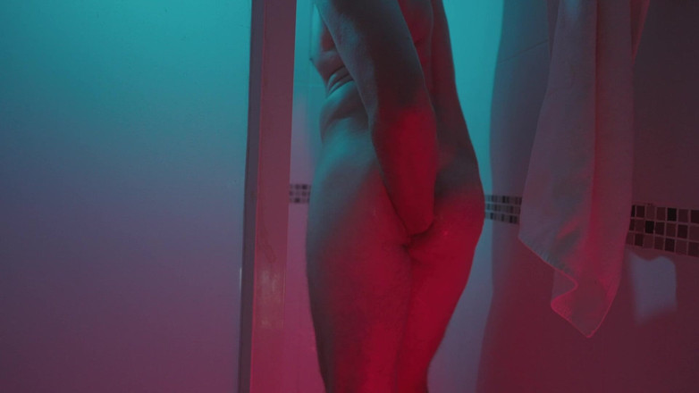 Fucher: El chico se folla con su mano - solo de fisting