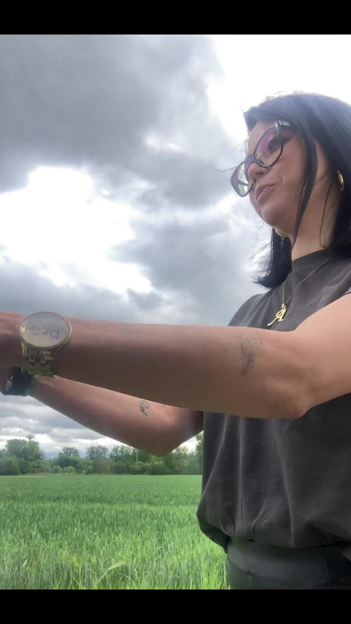 Shione Cooper: Куріння перед стріляниною в моєму фургоні на вулиці